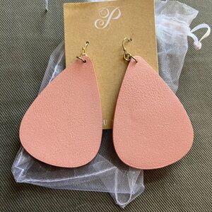 NEW! Plunder Design Deandra Earrings, Blush Pink